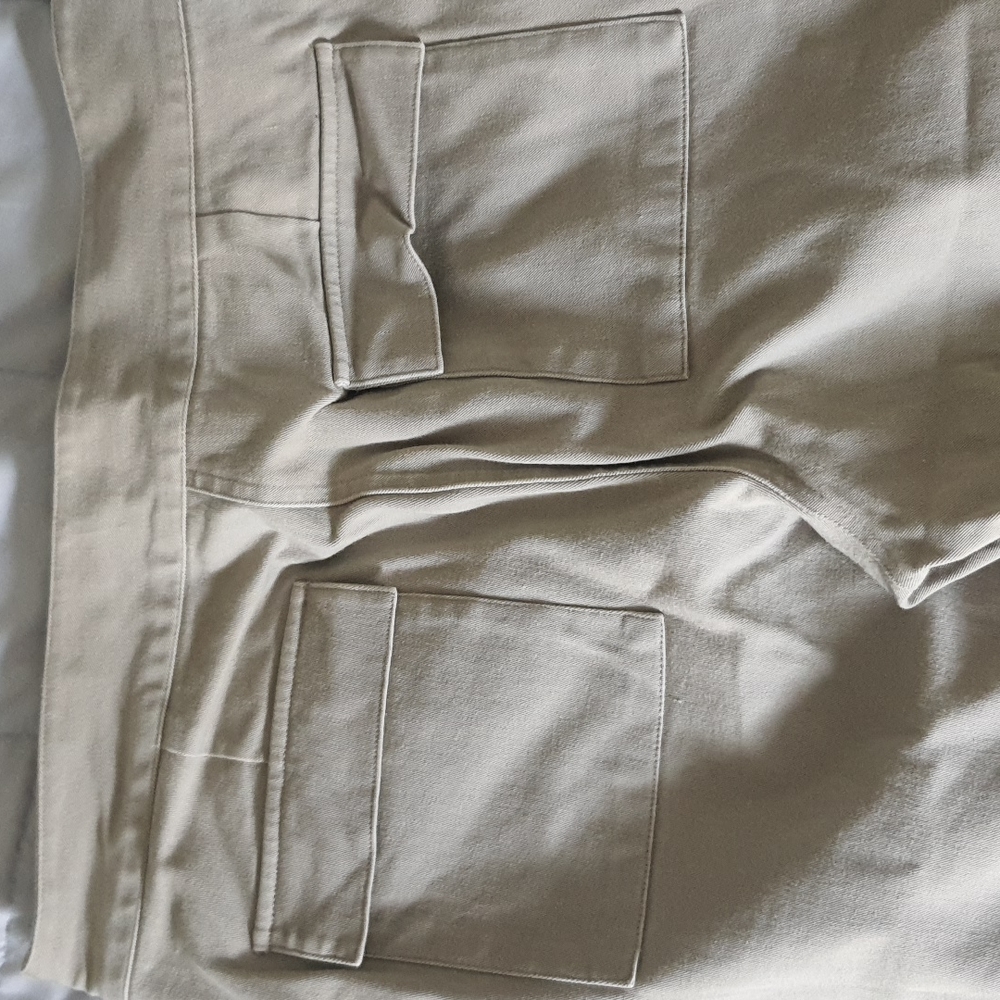 Pants - Picture 2 of 4